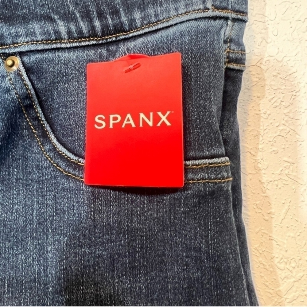 NWT Spanx Distressed High Rise Raw Hem Ankle Skinny Jeans Size Medium - Picture 6 of 9
